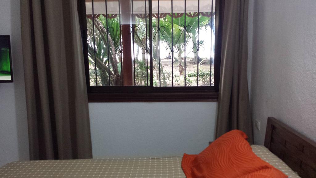 Yucca Beachfront Hotel Puerto Viejo de Talamanca Exteriör bild