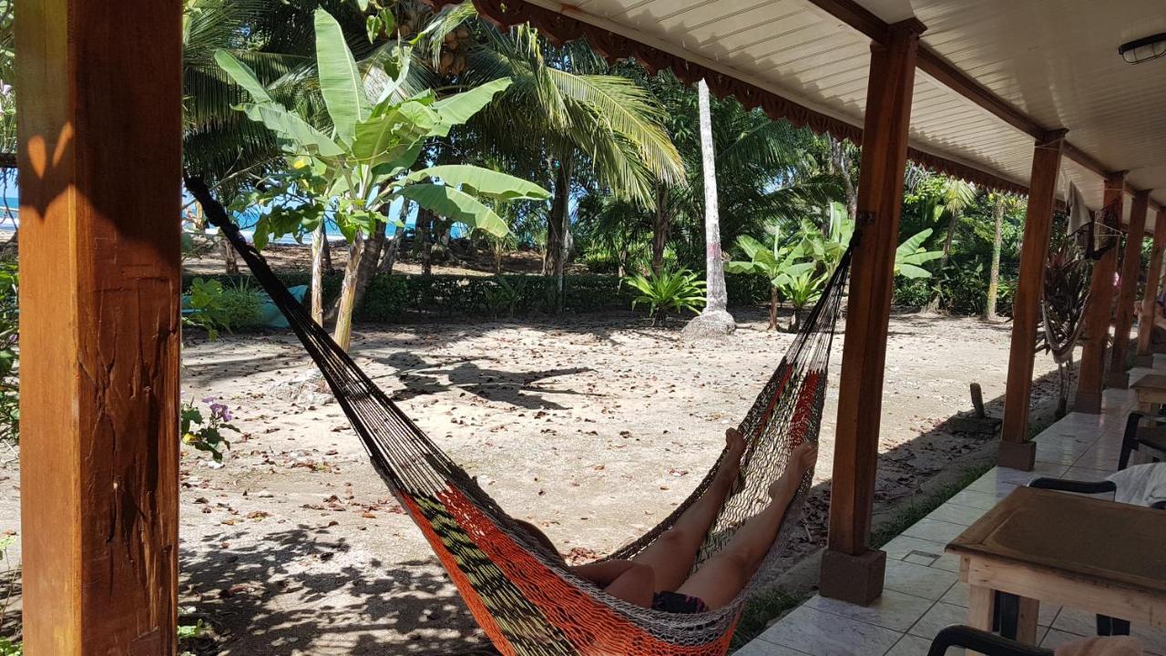 Yucca Beachfront Hotel Puerto Viejo de Talamanca Exteriör bild